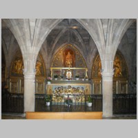 Figeac, la chapelle Notre-Dame-de-Pitié,  l'ancienne salle capitulaire, photo Dr Brains, Wikipedia,2.jpg