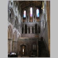 Hexham Abbey, photo by Mike Quinn on Wikipedia, south transept,2.jpg