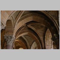 Cathédrale Saint-Mammès de Langres, photo mcid.mcah.columbia.edu, ambulatory, vaults,2.png
