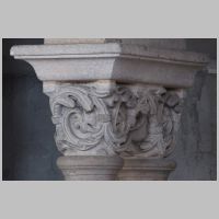 Cathédrale Saint-Mammès de Langres, photo mcid.mcah.columbia.edu, chevet, hemicycle, triforium, arcade, shaft capitals.png