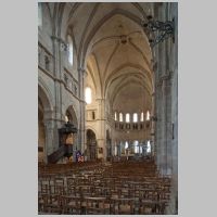 Cathédrale Saint-Mammès de Langres, photo mcid.mcah.columbia.edu,8.png