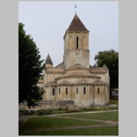 Eglise Saint-Hilaire de Melle, photo Willyman, Wikipedia.JPG