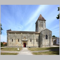 Église Saint-Pierre de Melle, photo Chris06, Wikipedia.jpg