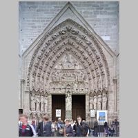 Paris, Cathédrale, photo by Andrew Tallon, mcid.mcah.columbia.edu, western frontispiece, left (north) portal.png