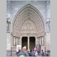Paris, Cathédrale, photo by Andrew Tallon, mcid.mcah.columbia.edu, western frontispiece, south portal.png