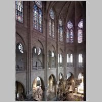 Paris, Cathédrale, photo mcid.mcah.columbia.edu, chevet, gallery level looking northeast.png