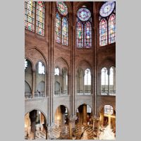 Paris, Cathédrale, photo mcid.mcah.columbia.edu, chevet, gallery level, looking northeast.png