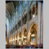Paris, Cathédrale, photo mcid.mcah.columbia.edu, north nave elevation looking northwest.png