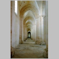 Abbaye de Pontigny, photo romanes.com,3.jpg