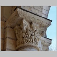 Saint-Benoit-sur-Loire, photo Patrick, flickr, Tour-porche - Chapiteau,9.jpg