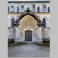 Saint-Benoit-sur-Loire, photo Patrick, flickr, portail nord.jpg