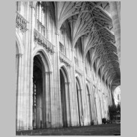 Winchester Cathedral, drawing by Heinz Theuerkauf,10.jpg