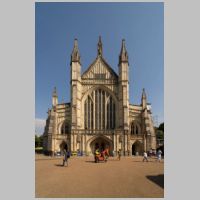 Winchester Cathedral, photo Boris Roman Mohr, flickr,2.jpg